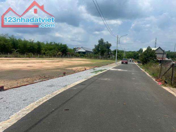 350tr cho 1 nền đất bình dương ngay trung tâm huyện