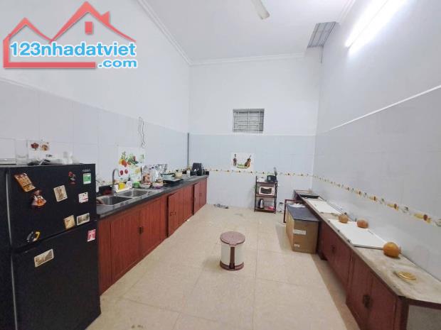 PHÂN LÔ KĐT MỖ LAO - ÔTÔ TRÁNH, VỈA HÈ KINH DOANH - Ô CHỜ THANG MÁY - GIÁ 17 TỶ - 2