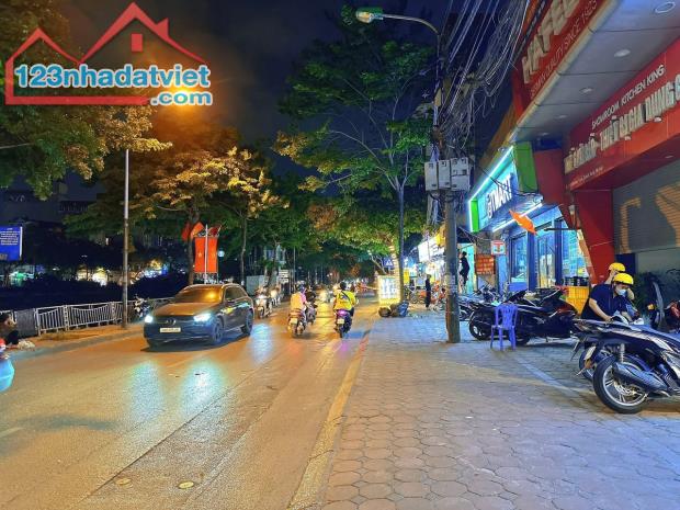 MẶT PHỐ KHƯƠNG ĐÌNH 47 TỶ VỈA HÈ KINH DOANH SIÊU ĐỈNH MẶT TIỀN 4M - 1
