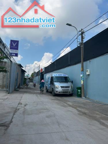 Bán vị trí siêu đẹp, nhà 4 tầng,  5,7m x 20,5m, Trường Chinh Q12, Hẻm xe hơi , nhỉnh 5 tỷ