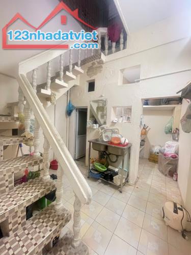 BÁN NHÀ 4 TẦNG, 3 PHÒNG NGỦ - PHỐ MINH KHAI - HAI BÀ TRƯNG - GIÁ 5 TỶ - SỔ ĐỎ CHÍNH CHỦ