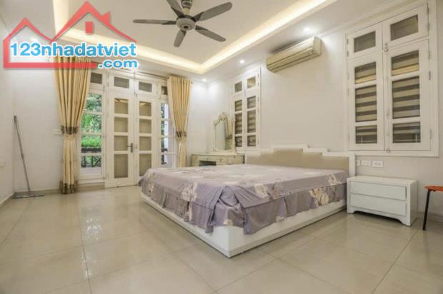 Bán Nhà Mặt Phố Phùng Hưng ( Viện 103), Hà Đông 153m2, 7m mặt tiền, Nhỉnh 40 - 4