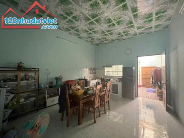 CHỦ CẦN BÁN NHÀ TẠI HÓC MÔN 820 TRIỆU 6MX25M - 3