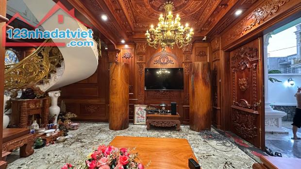 Địa chỉ: đường Phạm Văn Sáng, Bà Điểm, Hocmon.   Diện tích: 15x20. công nhận đủ 300m2 thổ - 4