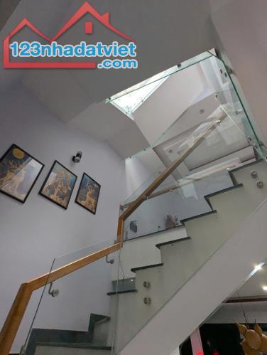 Bán Nhà 3 tầng MT Nhơn Hoà 9, Cẩm Lệ, nhà đẹp, MT kinh doanh, giá 4,49 tỷ - 4