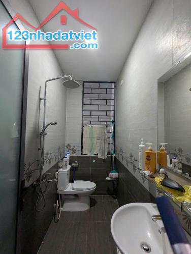 Bán Nhà 3 tầng MT Nhơn Hoà 9, Cẩm Lệ, nhà đẹp, MT kinh doanh, giá 4,49 tỷ - 5
