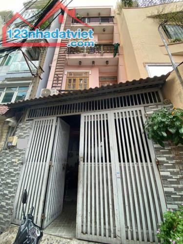 Nhà 4 tầng, hẻm ô tô 7 chỗ, gần mặt tiền Trường Chinh, 5.5 tỷ