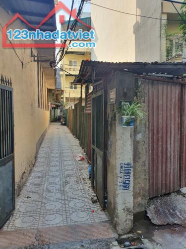 Đất Tô Ngọc Vân, 240m2, 2 thoáng, cách phố đúng 10m, giá 354 triệu/m2. 0962 996 331 - 3