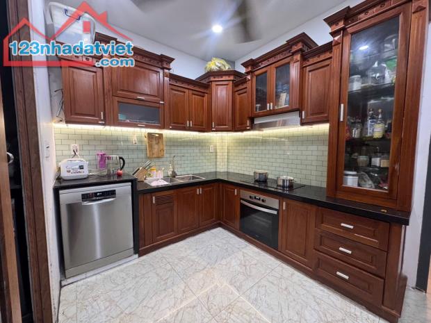 NHÀ ĐẸP Ở NGAY KHU PHÂN LÔ, 5 TẦNG HẺM NHỰA 8m, CẠNH VẠN PHÚC,4X14 CHỈ 9,6 TỶ. - 1