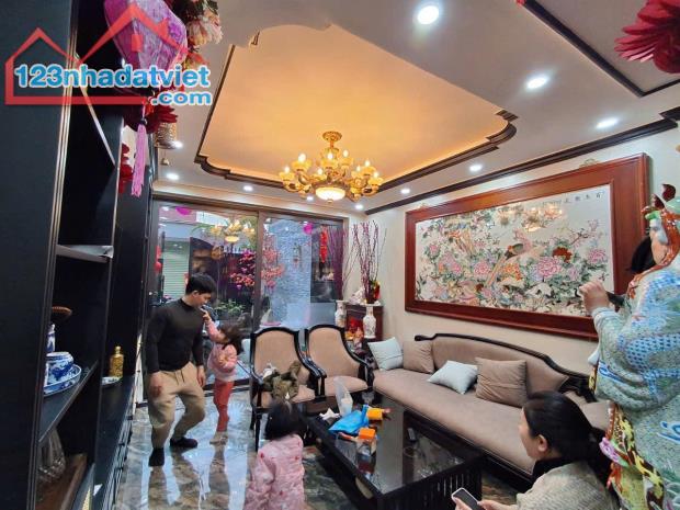 BÁN NHÀ NGUYỄN KHANG🔅 DT 47M2🔅MT 4M🔅 12 TỶ🔅NHÀ DÂN XÂY🔅GẦN PHỐ🔅NGÕ XE MÁY TRÁNH