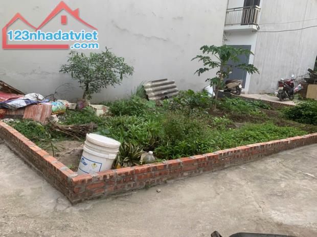 đông hội, sát vin cổ loa, cầu tứ liên- lô góc 3 mặt thoáng, chưa đến 4 tỷ