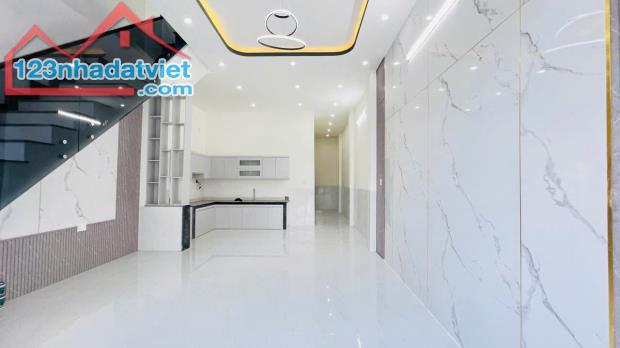NHÀ MỘT TRỆT MỘT LẦU VỪA HOÀN THIỆN - 1