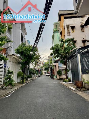 **Bán nhà 3 tầng đường Ba Vân, phường 14, quận Tân Bình; (5x13) chỉ từ 8 tỷ - 4