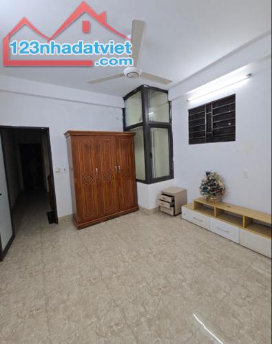Bán nhà Phố Bùi Quốc Khái-Linh Đàm-Hoàng Mai. Giá tốt - 3