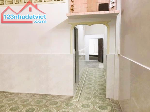 HXH, Hẻm thông Âu Cơ 108m2 nhỉnh 8 tỷ, pháp lý chuẩn - 1