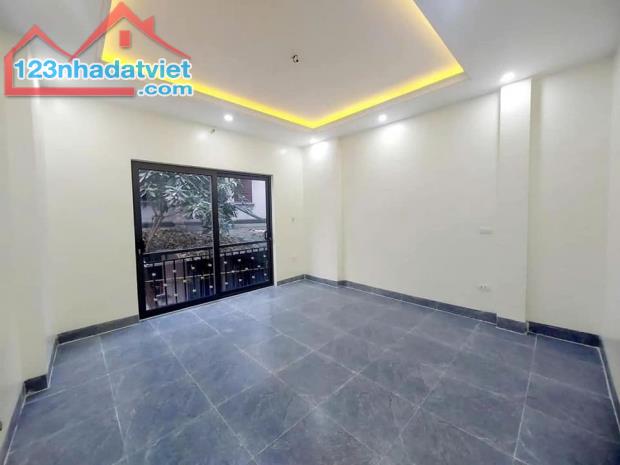 BÁN GẤP NHÀ VÕNG THỊ-TÂY HỒ, 35M,5T, 6,85 TỶ,NGÕ NÔNG RỘNG, GẦN HỒ TÂY - 1