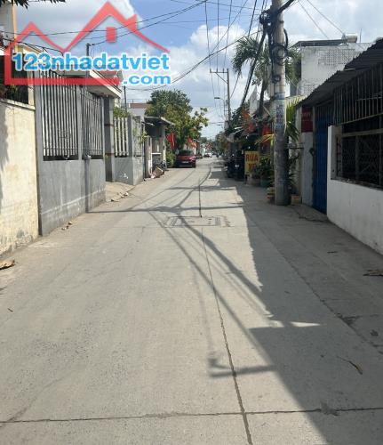 BÁN NHÀ 3 TẦNG XE HƠI NGỦ TRONG NHÀ – 172M2 – CHỈ 13 TỶ – HẺM THÔNG LÊ VĂN THỊNH