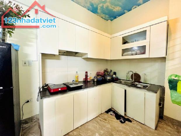Bán nhà phố Nam Dư - Lĩnh Nam. DT 30m x 5 tầng. Ngõ rộng, ô tô đỗ cổng, sân riêng để xe - 3