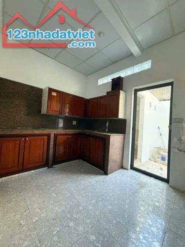 - Cần bán Căn nhà ở Tân Thông Hội , Củ Chi , giá 970Tr , SHR - 4