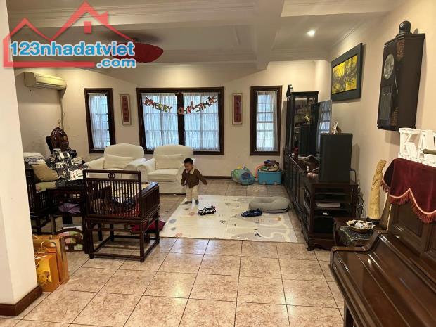 💥P. Yên Lãng, DT 64m2, Ôtô Tránh, Kinh Doanh Đỉnh, Cho Thuê 40Tr/Tháng, Giá 29.8 Tỷ