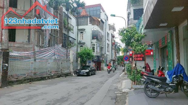 Bán tòa văn phòng mặt phố quận Ba Đình, giá 42 tỷ, 60m2, 9 tầng, mt 5.5m, vỉa hè rộng - 1
