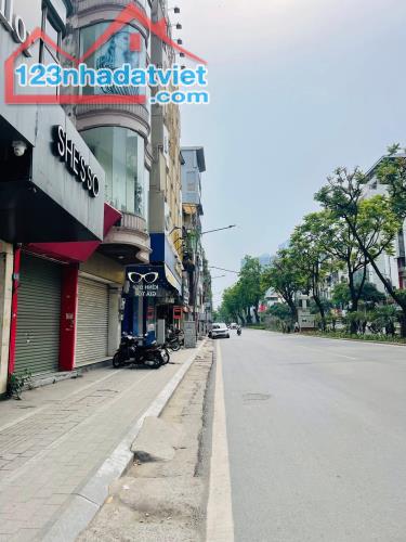 Nhà Mặt Phố - Kinh Doanh - Ô Tô - Kim Mã - Ba Đình - Dt: 35m2/5tầng*nhỉnh 23 tỷ