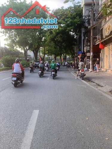Bán nhà 6T Đường Láng, Đống Đa, 35m2, MỚI KOONG ở ngay, 9.5 tỷ