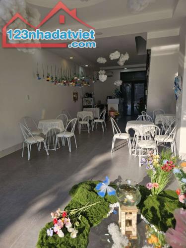 Mình cần sang quán coffee & workshop – decor xinh, gần Aeon Mall Tân An