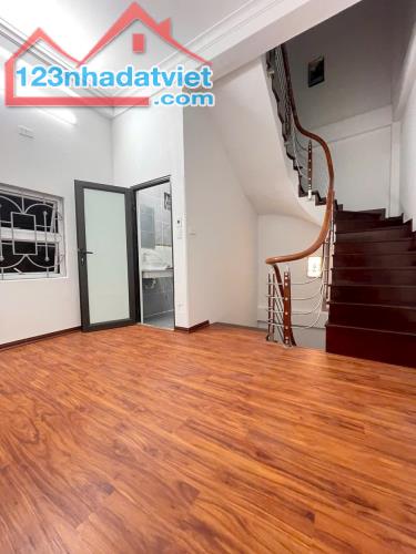 CẦN BÁN NHÀ PHỐ NGÔ THÌ NHẬM – TRUNG TÂM HÀ ĐÔNG – GIÁ CHÀO 6.5 TỶ  * Diện tích: 34m² x 4 - 3