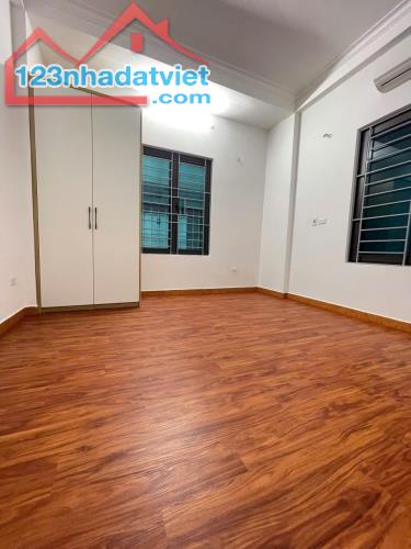 CẦN BÁN NHÀ PHỐ NGÔ THÌ NHẬM – TRUNG TÂM HÀ ĐÔNG – GIÁ CHÀO 6.5 TỶ  * Diện tích: 34m² x 4 - 4