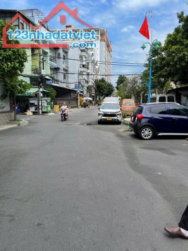 MẶT TIỀN HẺM 20M - LỚN HƠN PHỐ - KINH DOANH ĐỈNH - TRẦN THÁI TÔNG- P15 TÂN BÌNH - 3.8 X 18