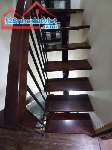 Siêu phẩm nhà riêng Thái Hà. Lô góc 3 mặt thoáng. Ngõ nông,Nhà mới dọn đến ở ngay - 2