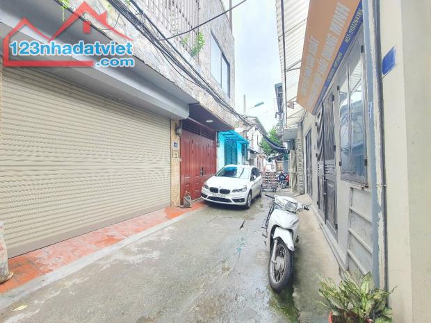 Chính chủ bán nhà Nghi Tàm. 61m2, ngõ thông thoáng chỉ nhỉnh 6 tỷ