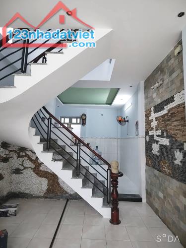 Bán Nhà Trương Thị Hoa 57m2, 2 Tầng BTCT,khu vực hiếm nhà bán. - 1