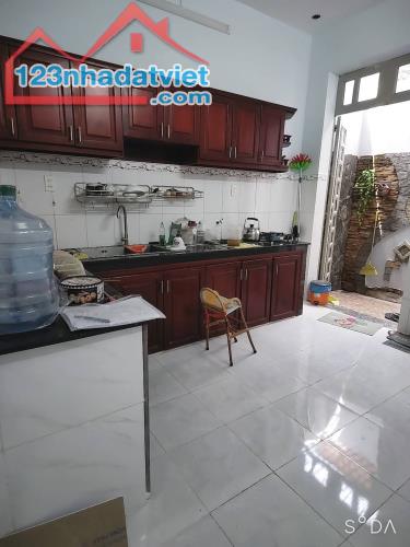 Bán Nhà Trương Thị Hoa 57m2, 2 Tầng BTCT,khu vực hiếm nhà bán. - 2