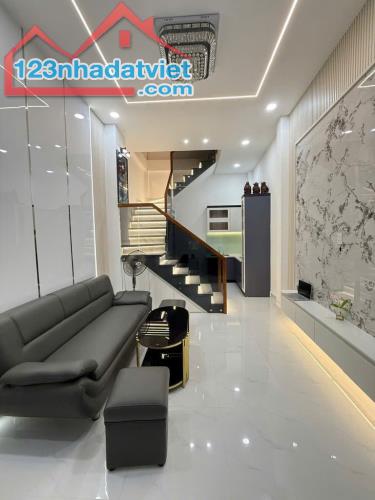 BÁN NHÀ TÂN BÌNH, KHU VIP BẦU CÁT, 3 TẦNG, HẺM XE HƠI TRÁNH, NHỈNH 5 TỶ - 3