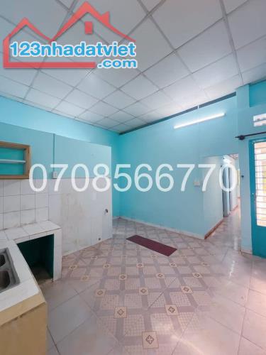 Nhà gần Quốc lộ 1 A cần nhượng chủ, 80m2, chỉ nhỉnh 1 tỷ 4 - 5