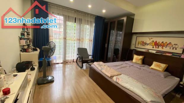 CẦN BÁN NHÀ MẶT PHỐ – TỔNG CỤC 5, TÂN TRIỀU  * Diện tích: 70m² * 5 tầng * Mặt tiền 4.6m  * - 1