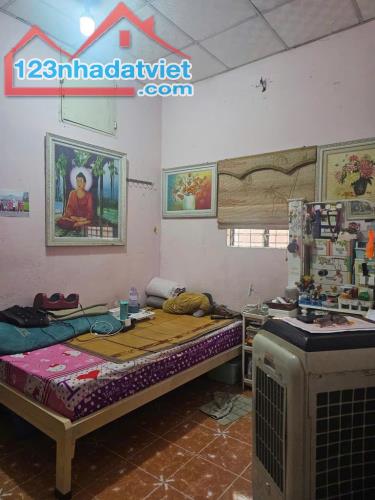 BÁN NHÀ GẦN GÒ DẦU, QUẬN TÂN PHÚ, HẺM XE HƠI, 68M2, NHỈNH 5 TỶ - 3