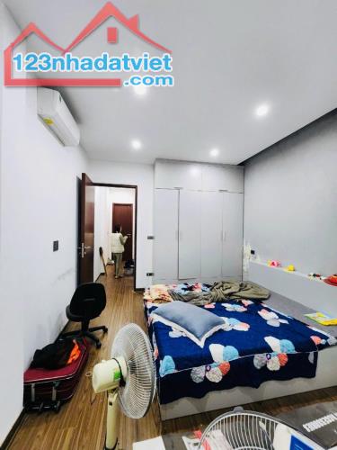 Bán nhà mặt phố quận Thanh Xuân, 50m2, 5 tầng, giá 15.5 tỷ. - 2