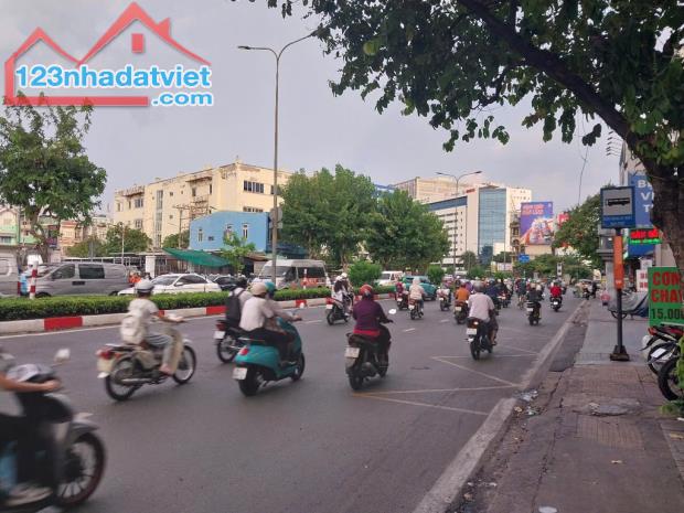 NHÀ MT CỘNG HÒA GẦN ETOWN TÂN BÌNH 3LẦU 4.9X29 VIP GIÁ RẺ CHỈ 170Tr M2 NHANH CÒN KỊP