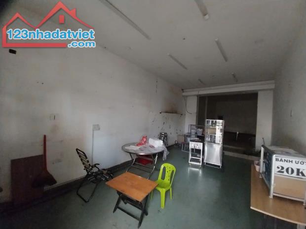 NHÀ MT CỘNG HÒA GẦN ETOWN TÂN BÌNH 3LẦU 4.9X29 VIP GIÁ RẺ CHỈ 170Tr M2 NHANH CÒN KỊP - 2