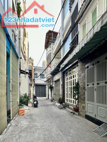 GẤP BÁN, CHỈ 6.x TỶ, 4Tầng, 46m2, HXH,Tặng nội thất, Lạc Long Quân P.8 Tân Bình. - 4