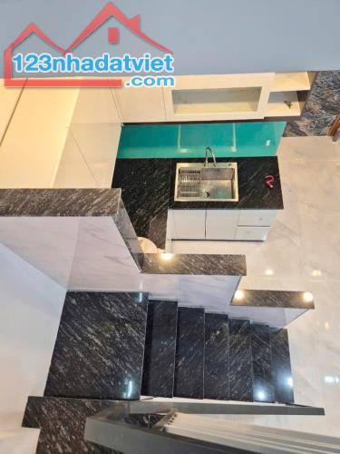 GIẢM GIÁ SỐC! Nhà Mới 100% Tân Bình – Hẻm Ô Tô – Chỉ 2 TỶ 990! Chủ cần tiền bán gấp - 1