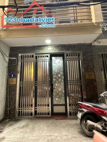 Bán Nhà! Lạc Long Quân,1 Nhà Ra NGõ Oto,ngõ Nông,DT: 35m2 x 5Tầng,Giá:9.2 tỷ Tây Hồ - 2