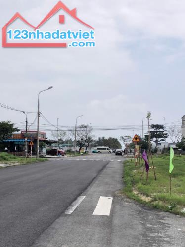 Bán cặp Huỳnh Lắm đường 10,5m - Ngũ Hành Sơn