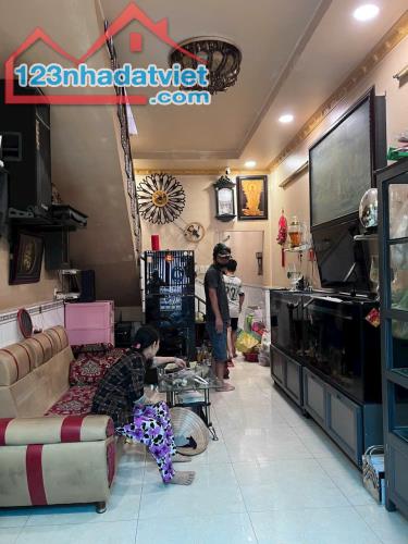 Nhà 1 trệt 1 lầu SHR 3mx14m có 3PN nguyễn thị kiểu ngay metro q12 - 1