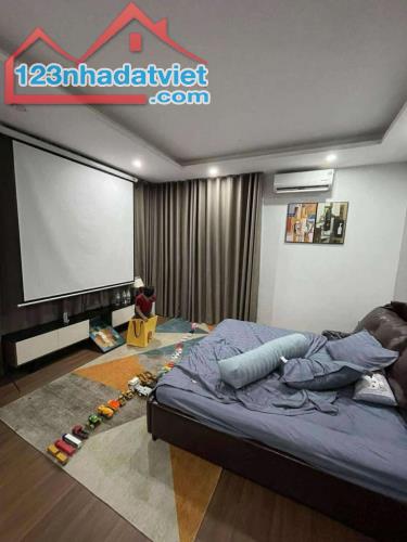 BÁN NHÀ HOÀNG QUỐC VIỆT, PHÂN LÔ VIP, Ô TÔ TRÁNH, LÔ GÓC THOÁNG VĨNH VIỄN, KINH DOANH ĐỈNH - 3