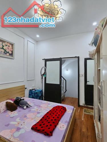 Bán nhà 4 tầng, 25mét, Chỉ 4 tỷ 660tr ngõ Thông Phong,  Tôn Đức Thắng Đống Đa HN - 3
