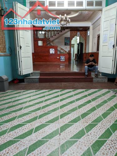 Bán nhà 4 tầng 2 mặt tiền đường tại Lý Nam Đế P8. - 2